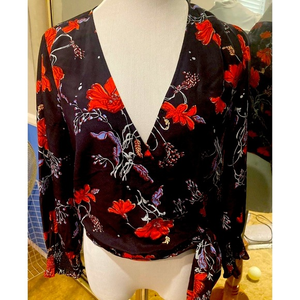 Madewell Silk Floral ~Smocked Sleeve Wrap Blouse~Size Small‎